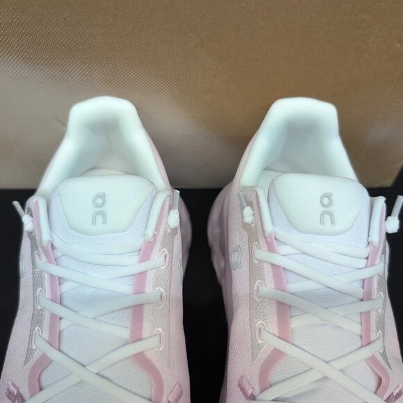 On Running Cloudtilt Ivory Orchid shoes - Picture 6 of 8